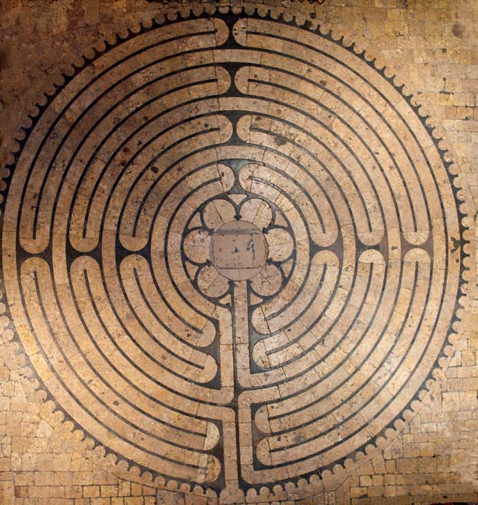 labyrinthe-cathédrale-de-Chartres.jpg
