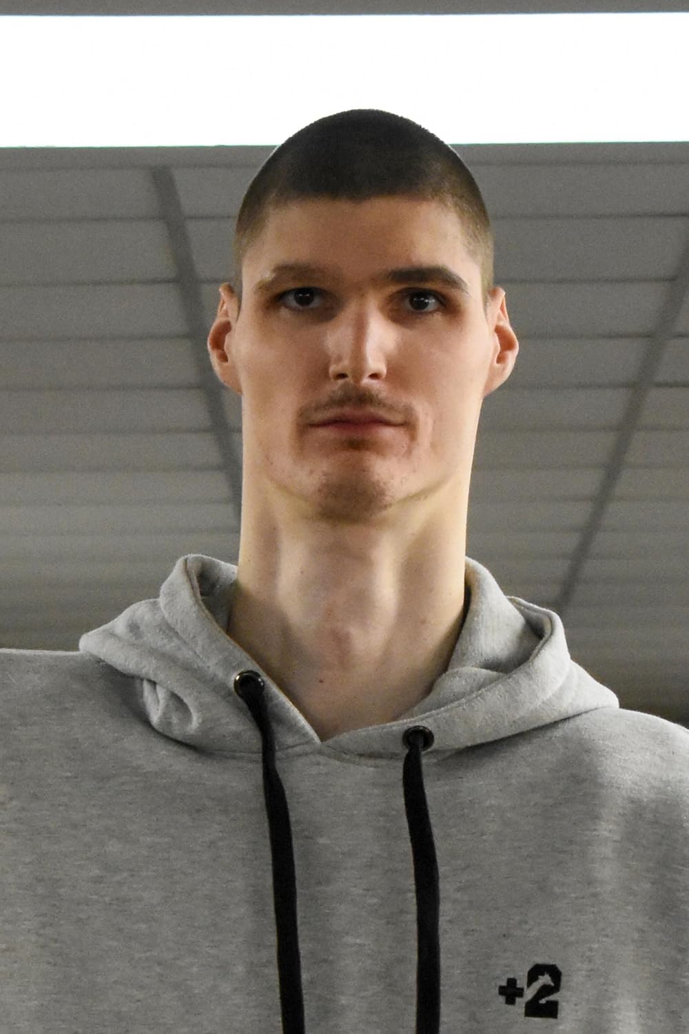 Robert Bobroczky 7feet 7 inches.jpg