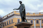 Statue in Odessa of the Duke of Richelieu, governor of New Russia between 1804 and 1814.jpg