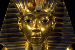 Tutankhamuns-death-mask.jpg