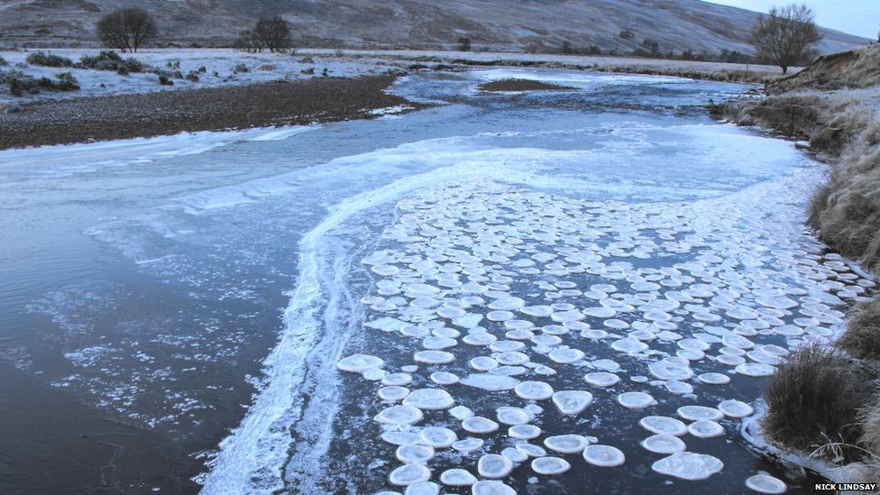 _79810217_icethree.jpg