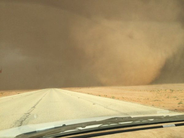 freak-hailstorm-saudi-arabia-tornado-2.jpg