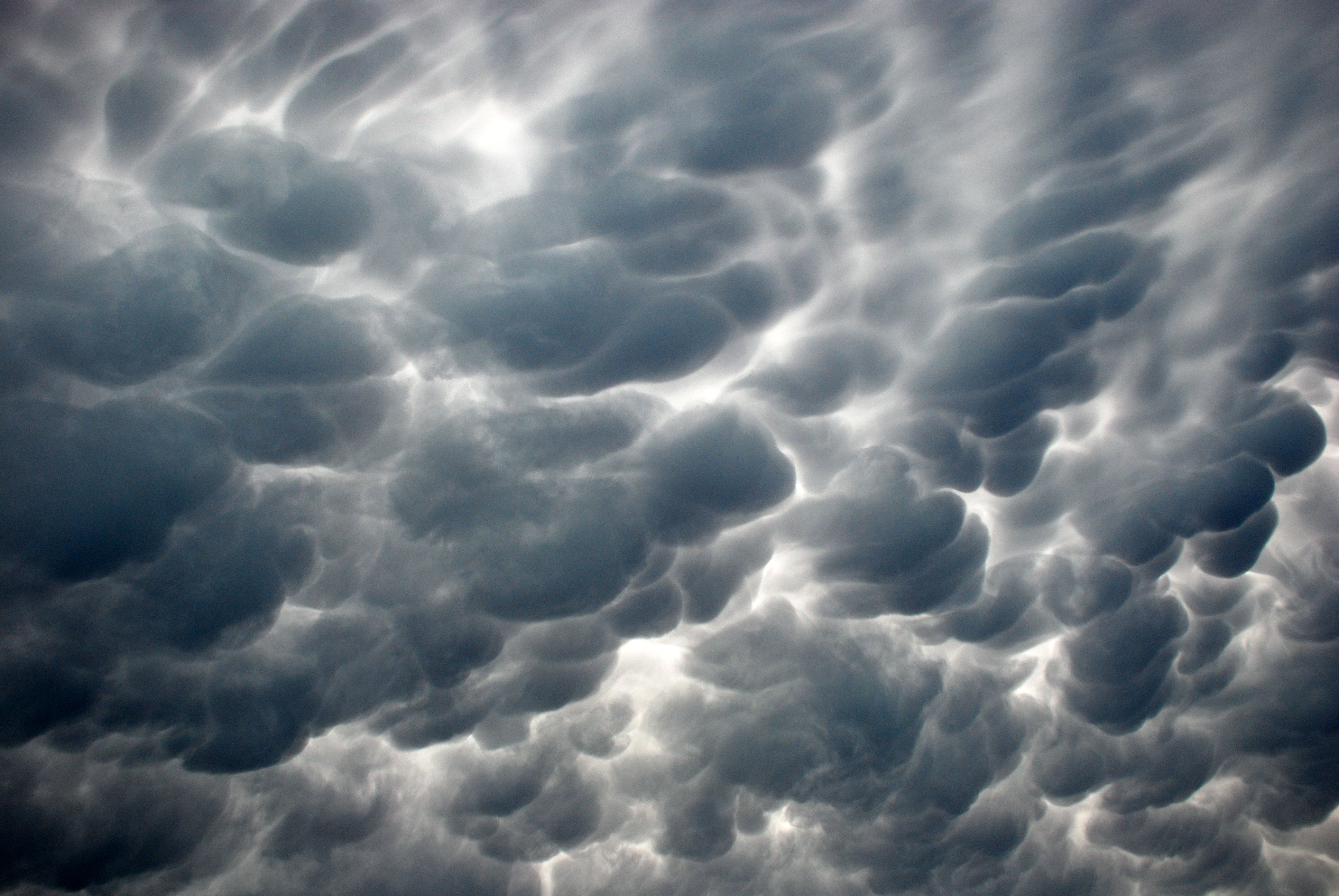 mammatus-storm-clouds_san-antonio1.jpg