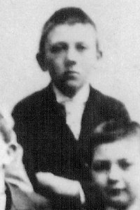hitler-schoolboy.jpg