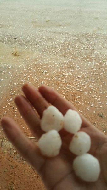 freak-hailstorm-saudi-arabia-9.jpg