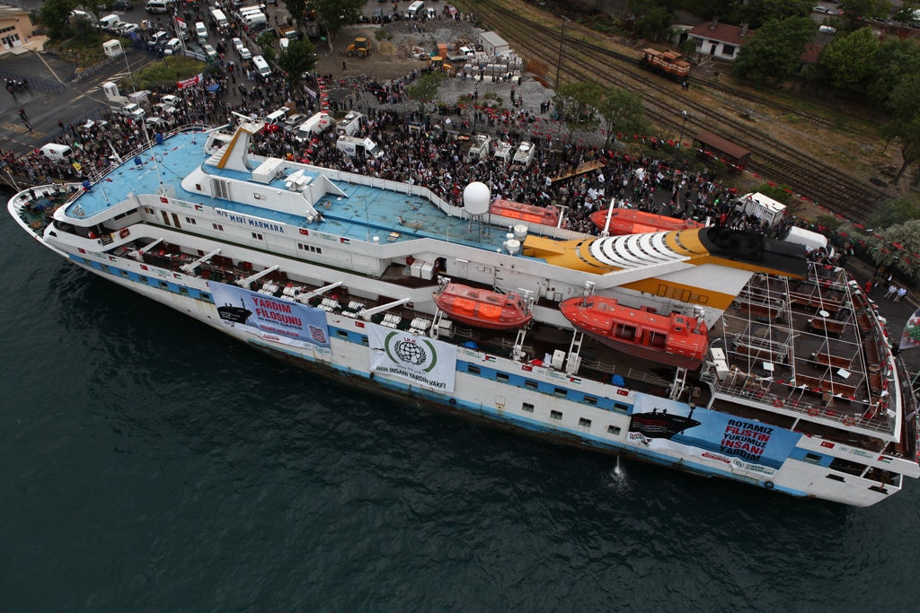 Mavi_Marmara_from_air_2.jpg