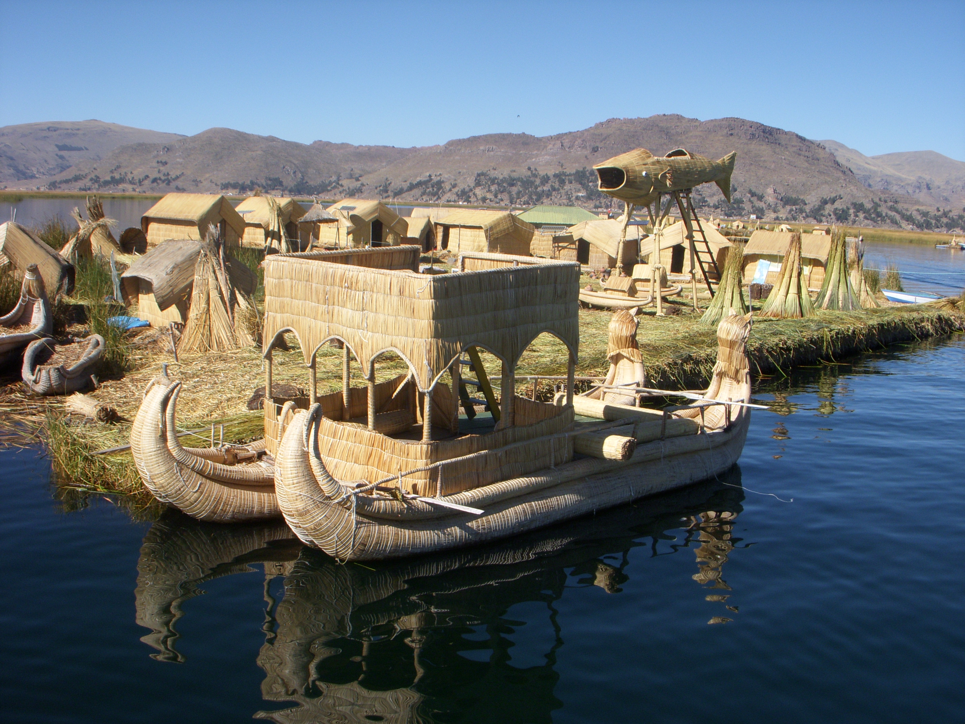photo_-_floating_islands_puno_peru.jpg