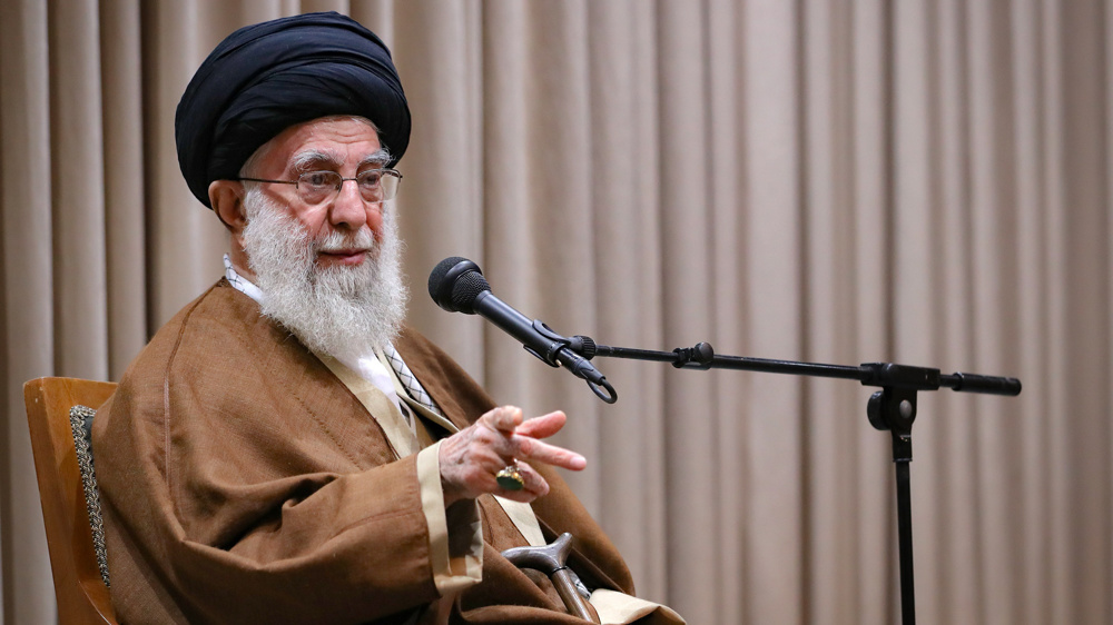 Les pays musulmans devraient couper les liens politiques avec Israël pour une « période limitée » : l'ayatollah Khamenei