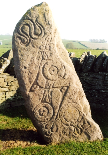Aberlemno_Pictish_Stone_-_geograph.org.uk_-_4357.jpg