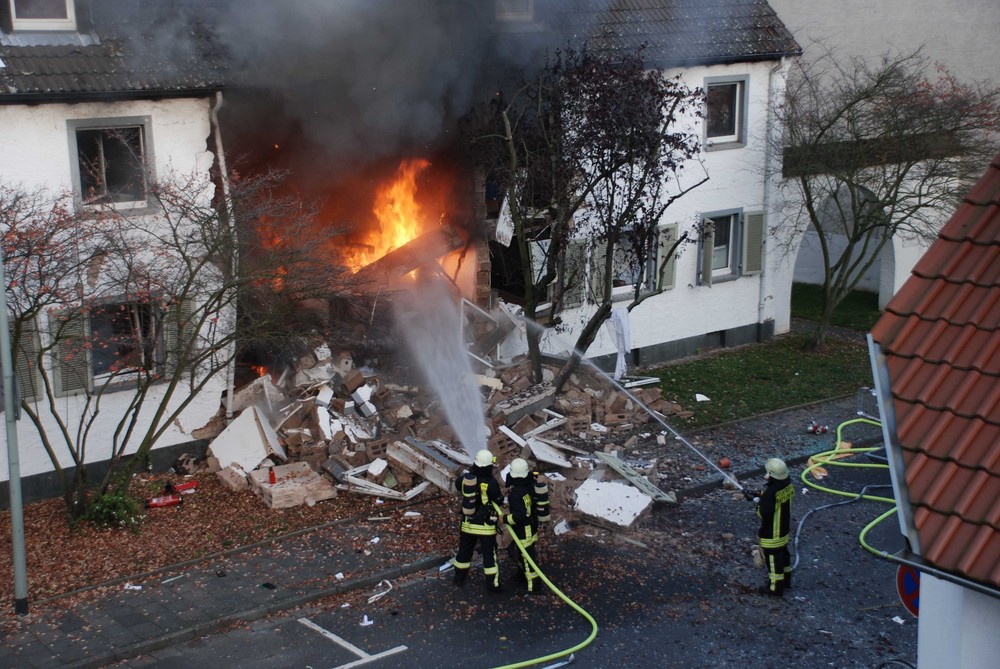ta81414_Gasexplosion-in-Hattersheim-in-Folge-a19.jpg