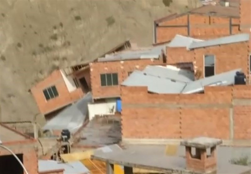 Houses Swept Away by Landslide in Bolivia’s La Paz (+Video)