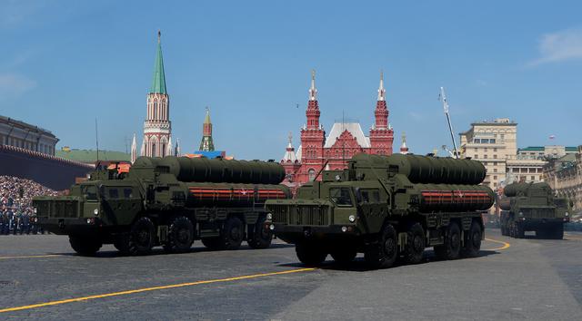 FILE PHOTO: Russian servicemen drive S-400 missile air defence systems during the Victory Day parade, marking the 73rd anniversary of the victory over Nazi Germany in World War Two, at Red Square in Moscow, Russia May 9, 2018. REUTERS/Sergei Karpukhin -/File Photo