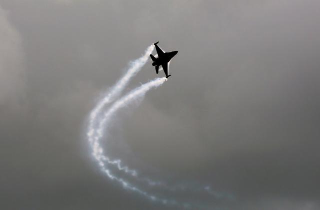 FILE PHOTO - Pakistan Air Force (PAF)'s fighter jet F-16 flies during an air show to celebrate the country's Independence Day in Karachi, Pakistan August 14, 2017. REUTERS/Akhtar Soomro