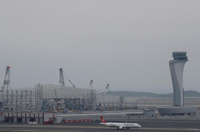 A Turkish Airlines plane is seen on the tarmac of the city's new Istanbul Airport in Istanbul, Turkey, April 6, 2019. REUTERS/Umit Bektas