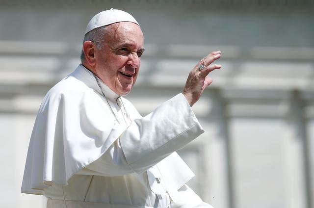 Pope Francis waves after his weekly general audience at the Vatican, April 24, 2019. REUTERS/Yara Nardi
