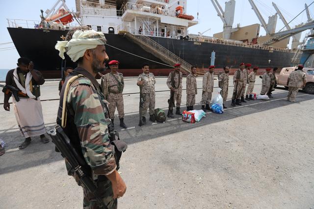 Yemen's Houthi movement forces are seen during withdrawal from Saleef port in Hodeidah province, Yemen May 11, 2019. Picture taken May 11, 2019.  REUTERS/Abduljabbar Zeyad