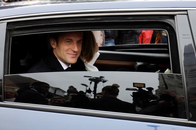 French President Emmanuel Macron leaves by car after voting as part of the vote for the European parliamentary election in Le Touquet, France May 26, 2019. Ludovic Marin/Pool via REUTERS