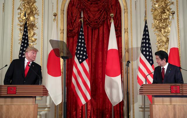 U.S. President Donald Trump and Japan's Prime Minister Shinzo Abe hold a news conference, at Akasaka Palace in Tokyo, Japan May 27, 2019. REUTERS/Jonathan Ernst