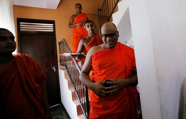 Galagoda Aththe Gnanasara Thero, head of the hardline Bodu Bala Sena (BBS) or Buddhist Power Force, arrives at a news conference in Colombo, Sri Lanka May 28, 2019. REUTERS/Dinuka Liyanawatte