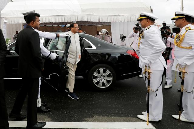 Sri Lanka's President Maithripala Sirisena arrives at a commissioning handover ceremony of the P 626 ship by the U.S. at the main port in Colombo, Sri Lanka June 6, 2019. Picture taken June 6, 2019. REUTERS/Dinuka Liyanawatte