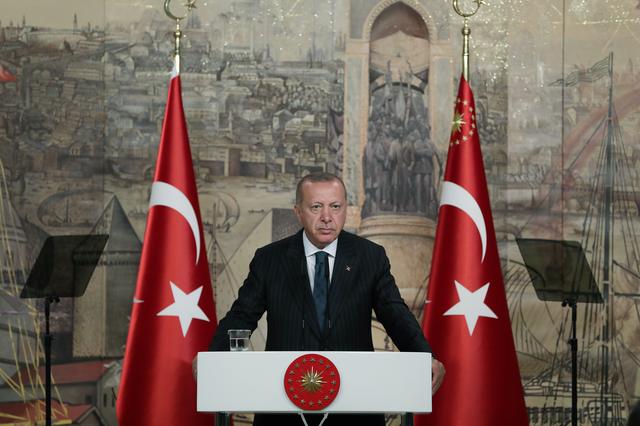 FILE PHOTO - Turkish President Tayyip Erdogan speaks during a meeting with members of the international media in Istanbul, Turkey, June 20, 2019. Kayhan Ozer/Presidential Press Office/Handout via REUTERS 