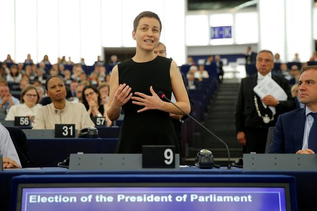 German MEP Ska Keller (Greens/EFA Group), candidate for the presidency of the European Parliament,  delivers a speech during a voting session to elect the new president of the European Parliament during the first plenary session of the newly elected European Assembly in Strasbourg, France, July 3, 2019. REUTERS/Vincent Kessler