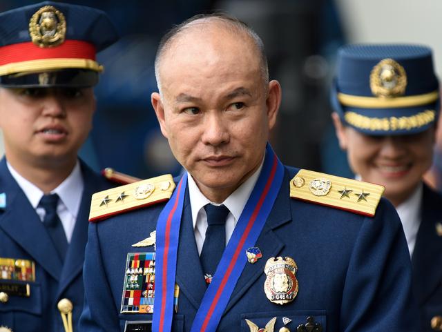 FILE PHOTO: Incoming Philippine National Police Chief Oscar Albayalde arrives for the National Police chief handover ceremony in Camp Crame, Quezon City, metro Manila, Philippines, April 19, 2018. REUTERS/Dondi Tawatao/File Photo
