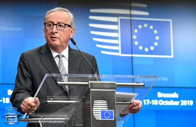 European Commission President Jean-Claude Juncker speaks during a joint news conference with European Council President Donald Tusk at the end of the European Union leaders summit dominated by Brexit, in Brussels, Belgium October 18, 2019. REUTERS/Piroschka van de Wouw