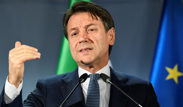 Italian Prime Minister Giuseppe Conte gestures as he holds a news conference at the end of the European Union leaders summit dominated by Brexit, in Brussels, Belgium October 18, 2019. REUTERS/Piroschka van de Wouw