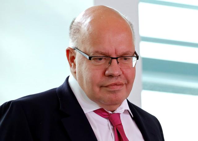 FILE PHOTO: German Economy Minister Peter Altmaier attends the weekly cabinet meeting at the Chancellery in Berlin, Germany, October 2, 2019. REUTERS/Michele Tantussi/File Photo