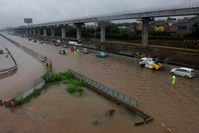 General view during a flood after heavy rain in Bekasi, near Jakarta, Indonesia January 1 2020, in this photo taken by Antara Foto.  Antara Foto/Saptono/via REUTERS  