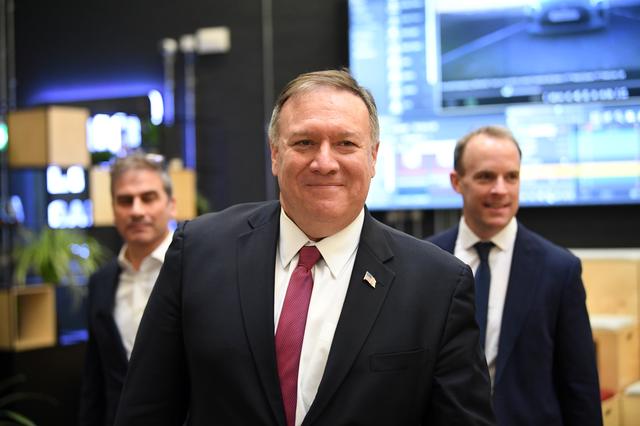 U.S. Secretary of State Mike Pompeo and Britain's Foreign Secretary Dominic Raab visit Epic Games Lab in London, Britain, January 30, 2020. Stefan Rousseau/Pool via REUTERS