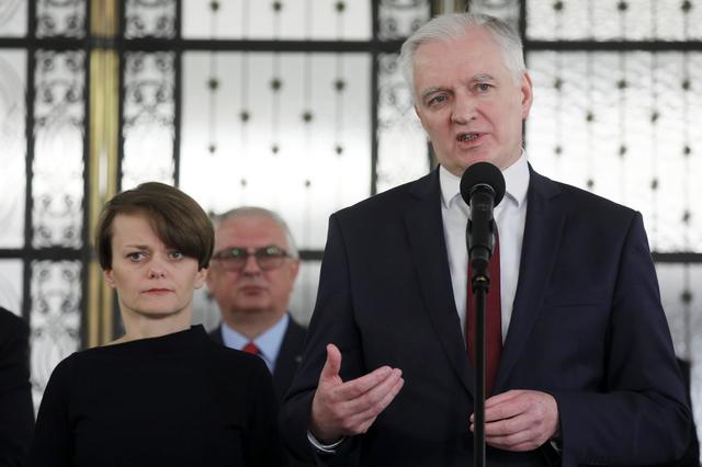 Poland's Minister of Science and Higher Education and Deputy Prime-Minister Jaroslaw Gowin speaks to journalists at the Parliament in Warsaw, Poland, April 6, 2020. Slawomir Kaminski/Agencja Gazeta via REUTERS  
