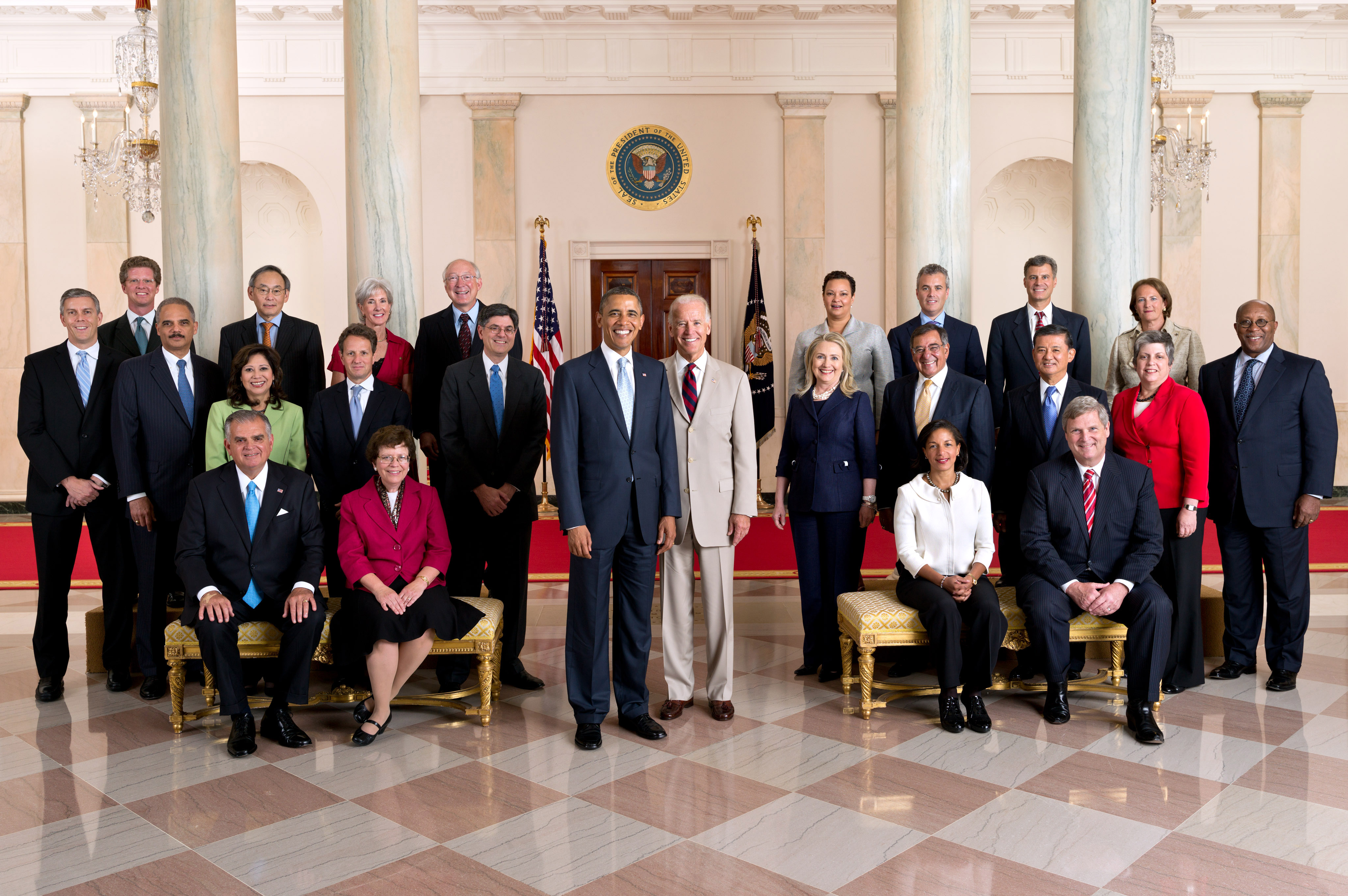 US_Cabinet_official_group_photo_July_26%2C_2012.jpg