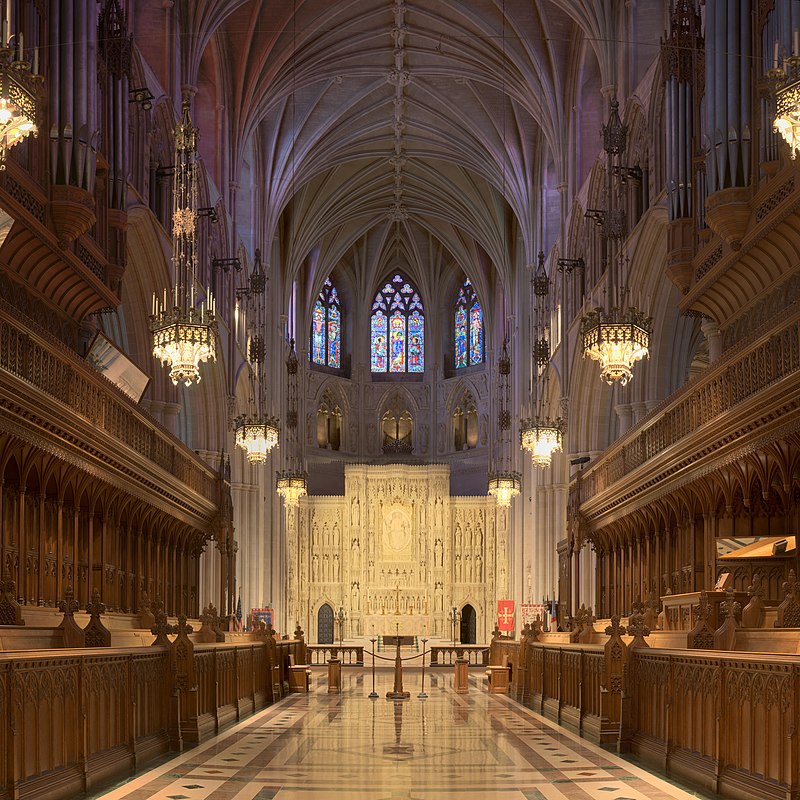 800px-National_Cathedral_Sanctuary_Panorama.jpg