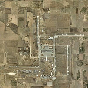 300px-Denver_airport_USGA_2002_mod.jpg