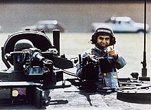 220px-Michael_Dukakis_in_tank.jpg