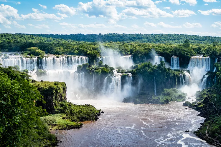 iguazu-falls-argentina-brazil-2-MOSTBEAUTIFUL0921-aec01087d3e74265958dee0b09061661.jpg