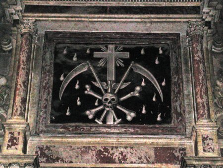 Skull and Crossbones - Auch Cathedral